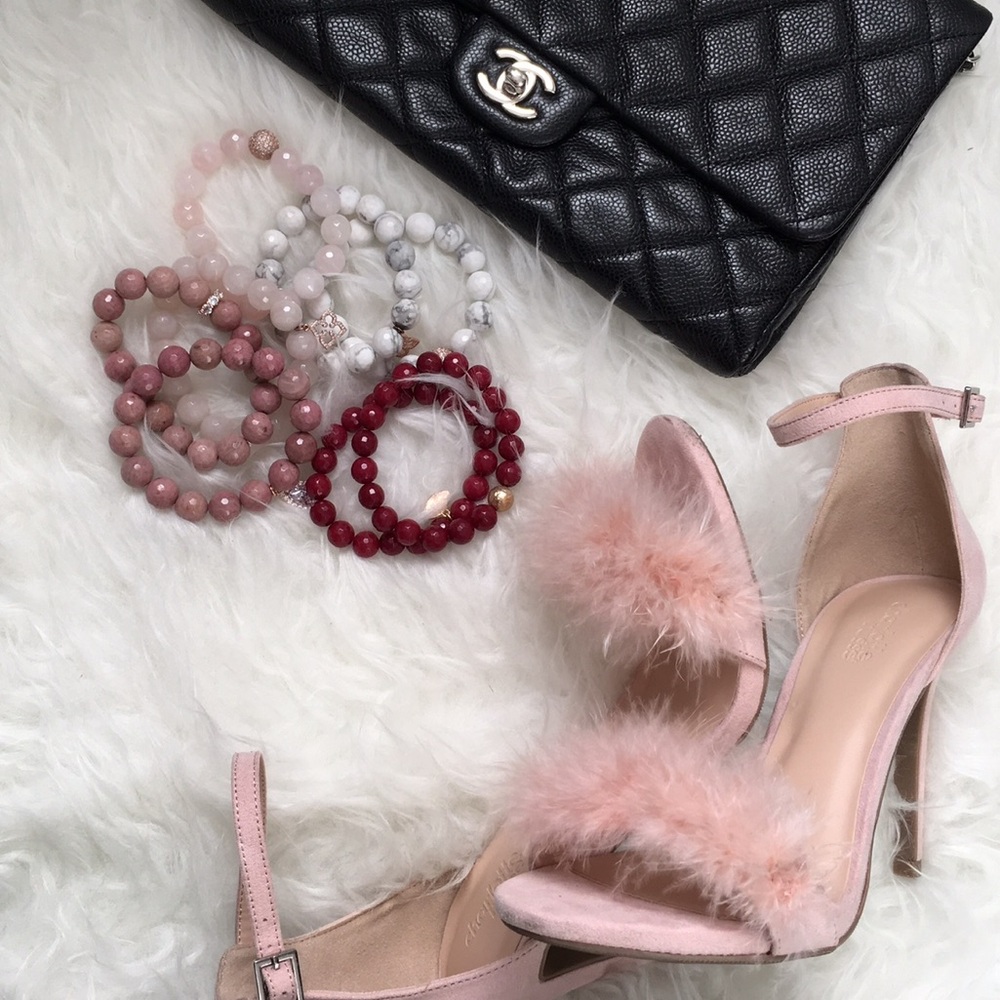 Charlotte Russe Elegant Pink Feathered Heels sz 7 - Picture 2 of 8